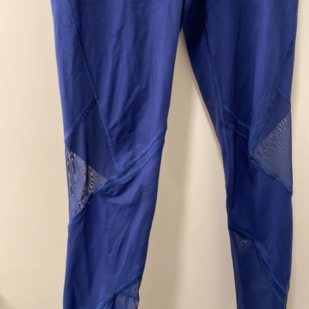 Victoria’s Secret Knockout Mesh Detail Leggings